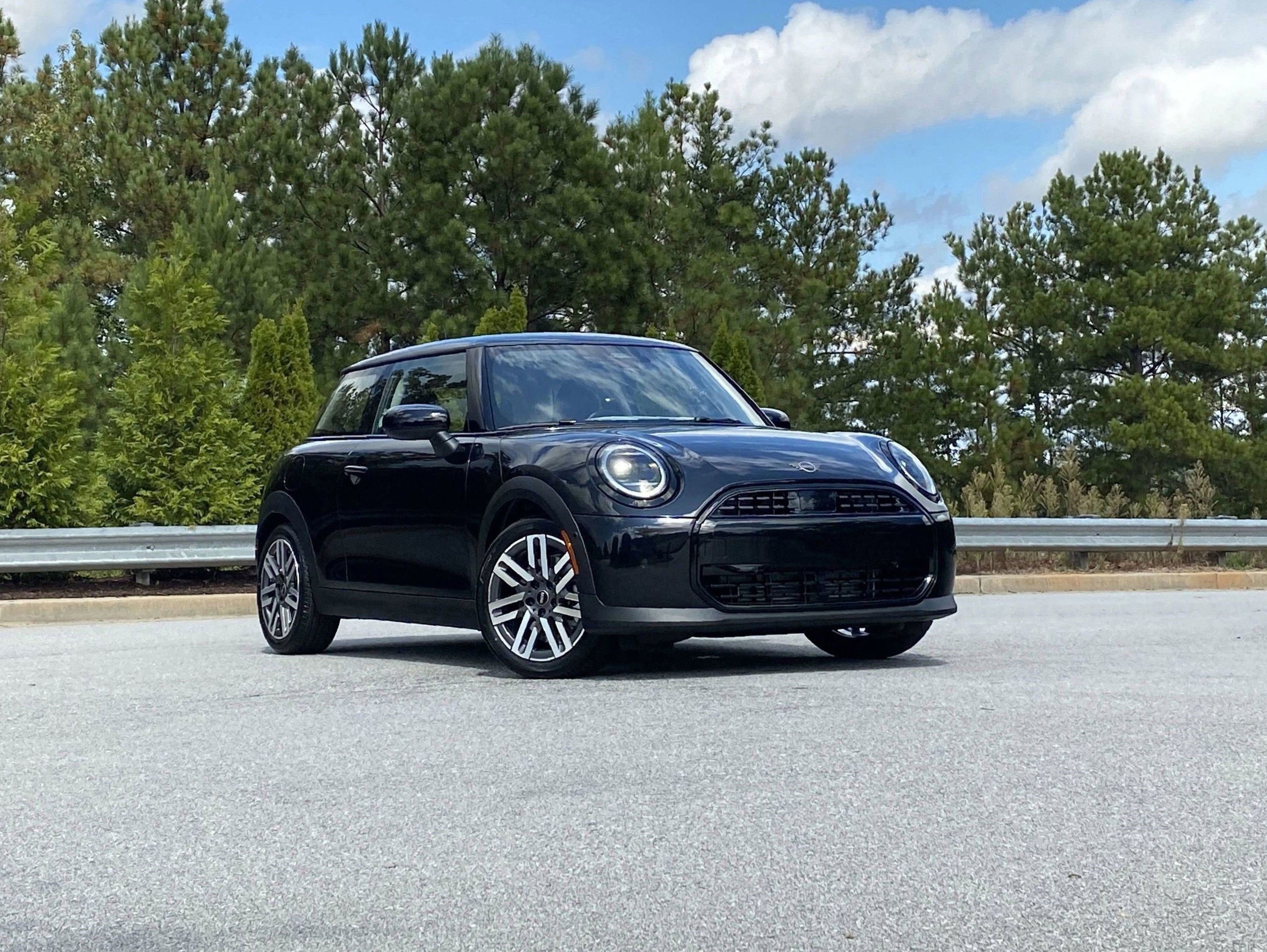 mini hardtop 2 door 2026 WMW13GD04T2X77673 image mini hardtop 2 door 2026 WMW13GD04T2X77673 image